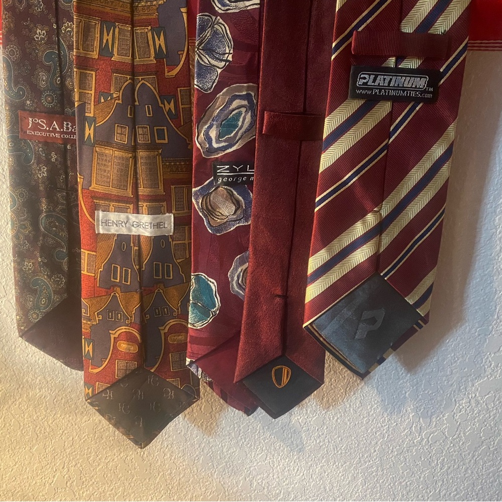 Burgundy Tie
